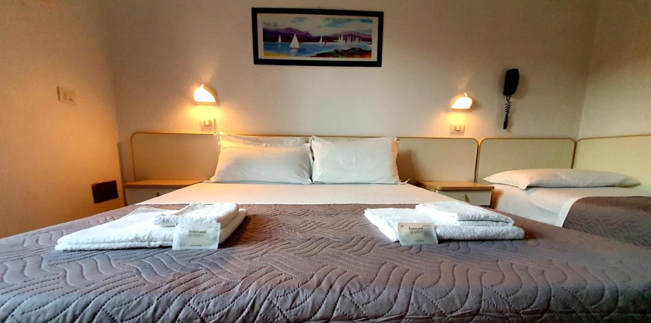 Double Room with Balcony,1258380805:JPEG