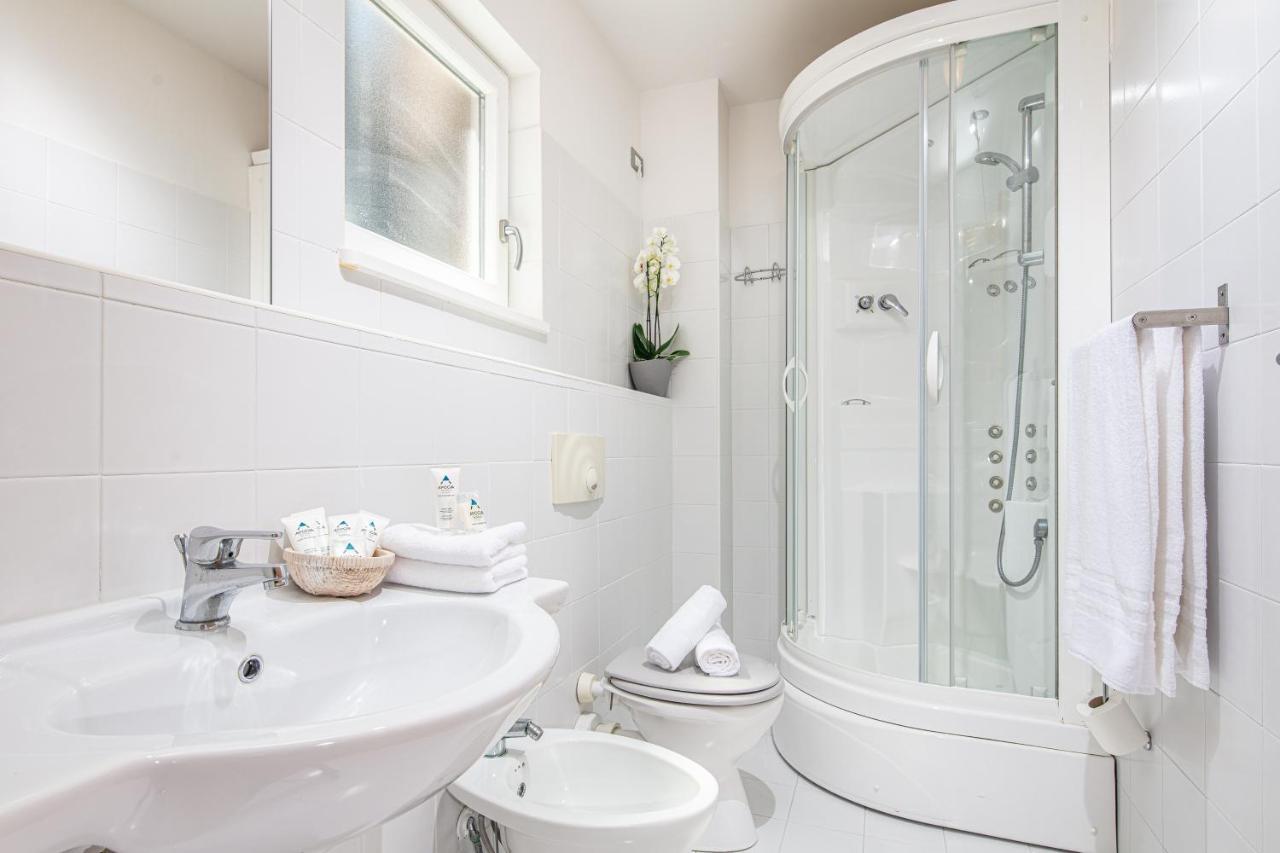 Double Room with Extra Bed, Balcony and Pool view