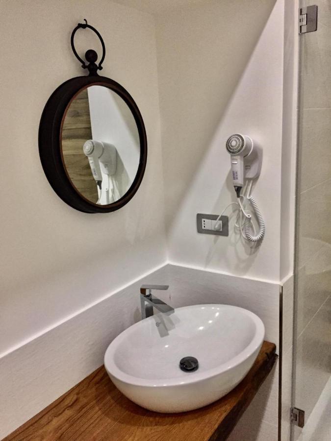 Camera Doppia con Letti Singoli con Bagno Privato