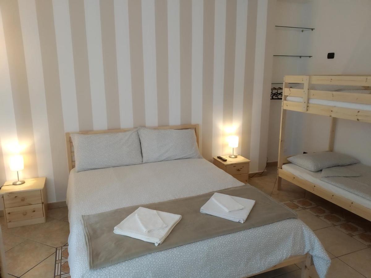 Quadruple Room Private Bathroom