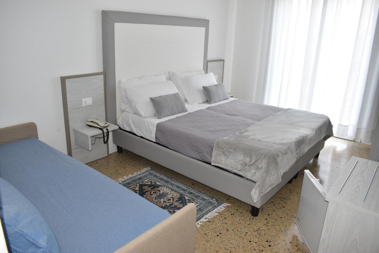 Quadruple Room,1080457669:JPEG