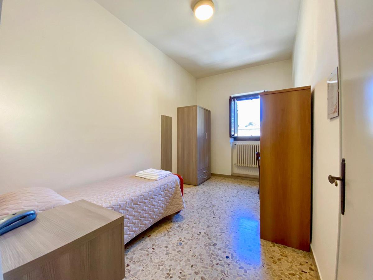 Camera Singola con Bagno Privato