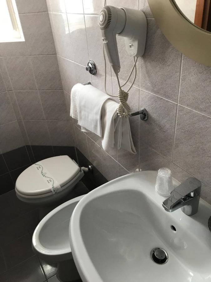 Camera Matrimoniale con Bagno Privato