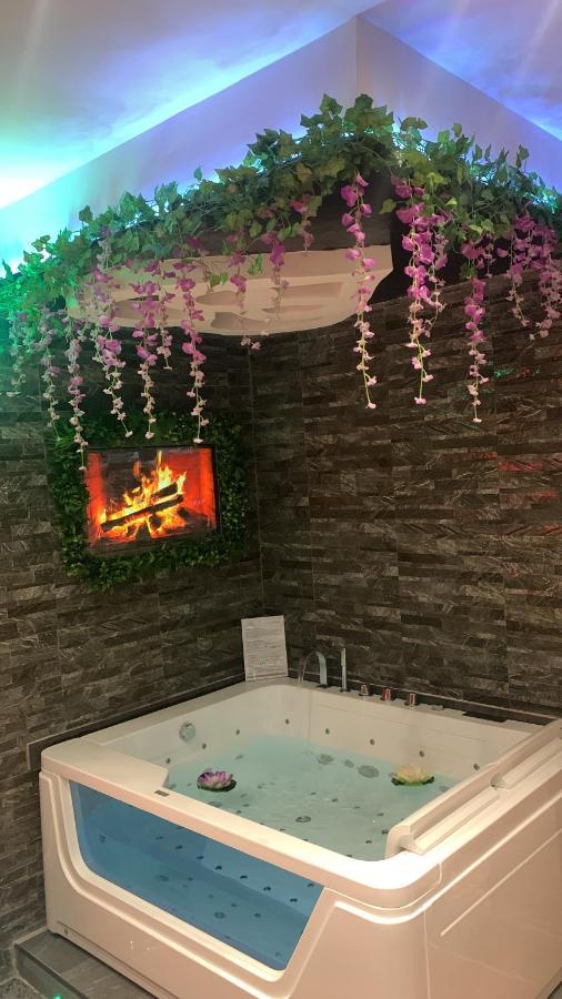 Suite Hot Tub
