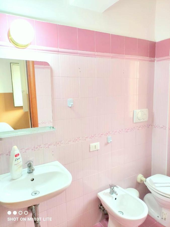 Dormitorio Femminile con 4 Posti Letto