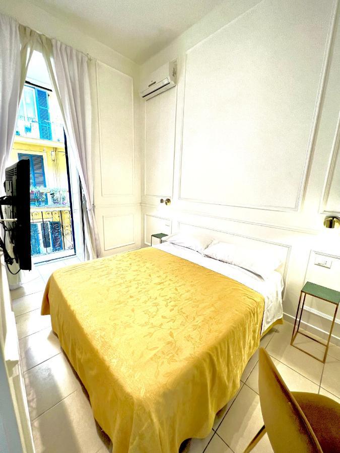 Camera Matrimoniale/Doppia con Letti Singoli con Balcone