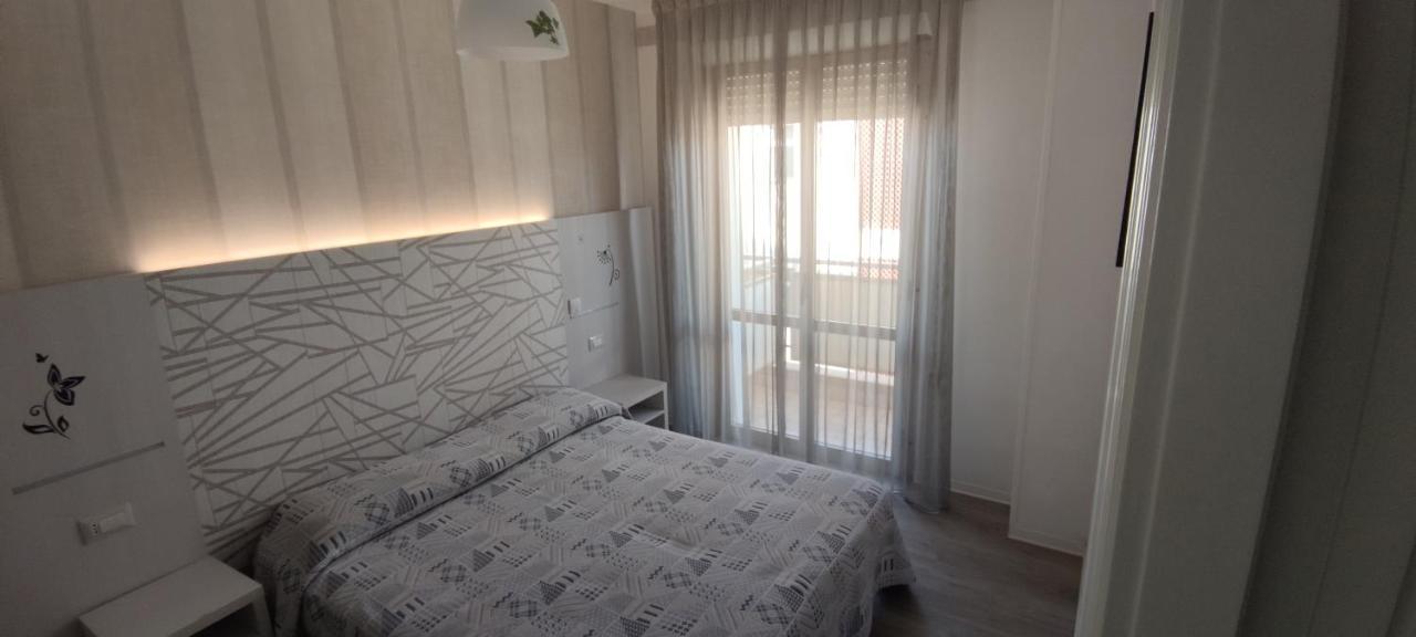 Camera Familiare con Vista Mare