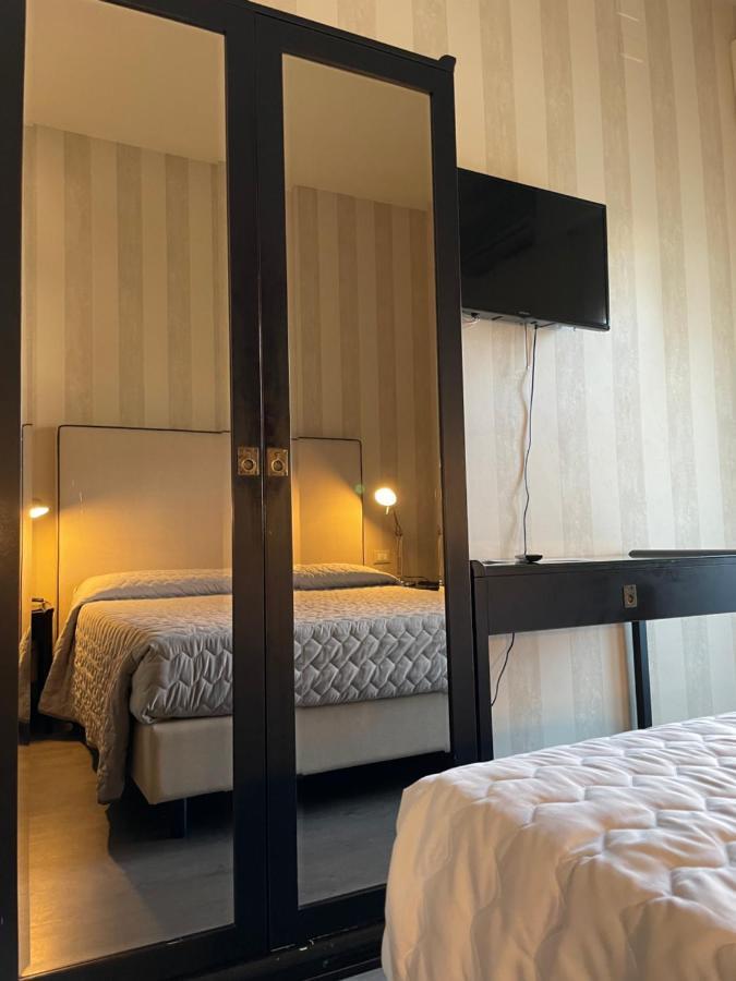 Double or Twin Room,1231050956:JPEG