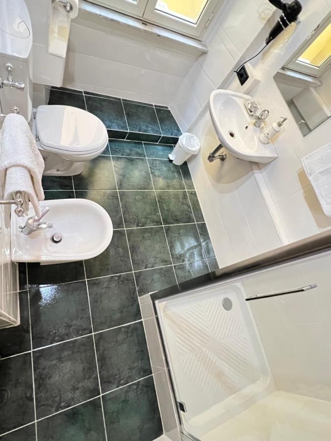 Camera Matrimoniale con Bagno Privato Esterno