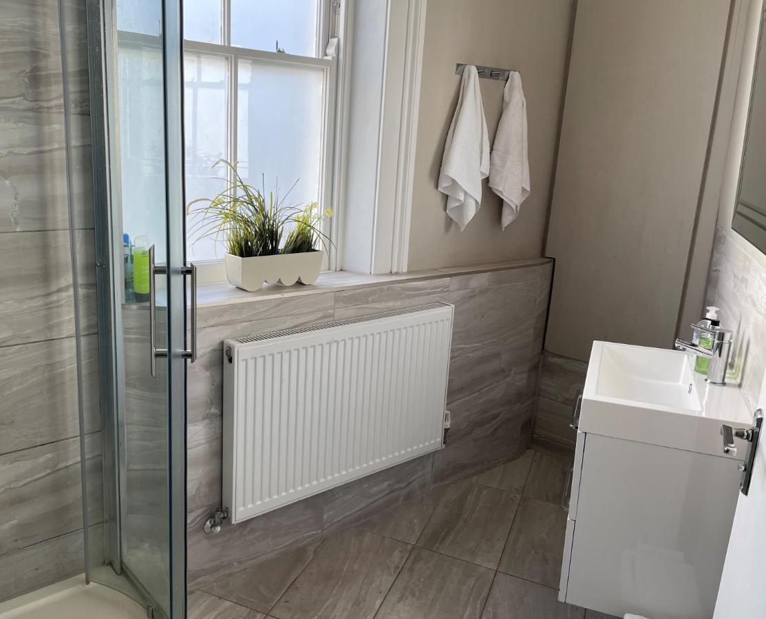Camera Singola con Bagno in Comune