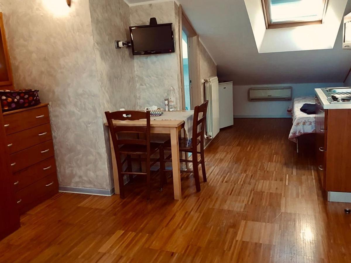 Superior Triple Room,1331567549:JPEG