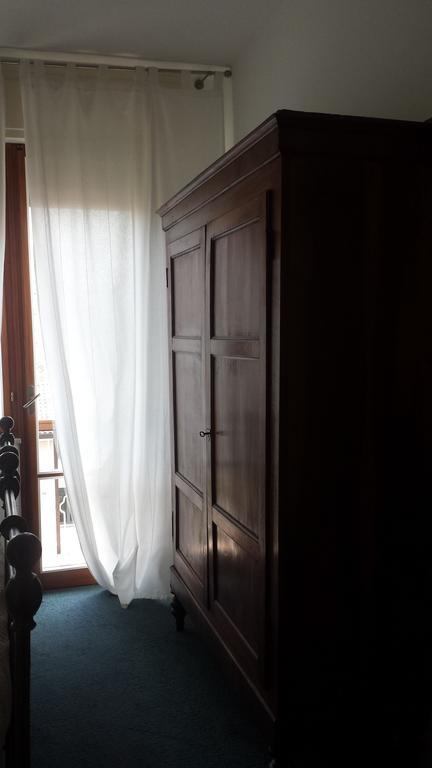 Double Room Private External Bathroom,162394938:JPEG
