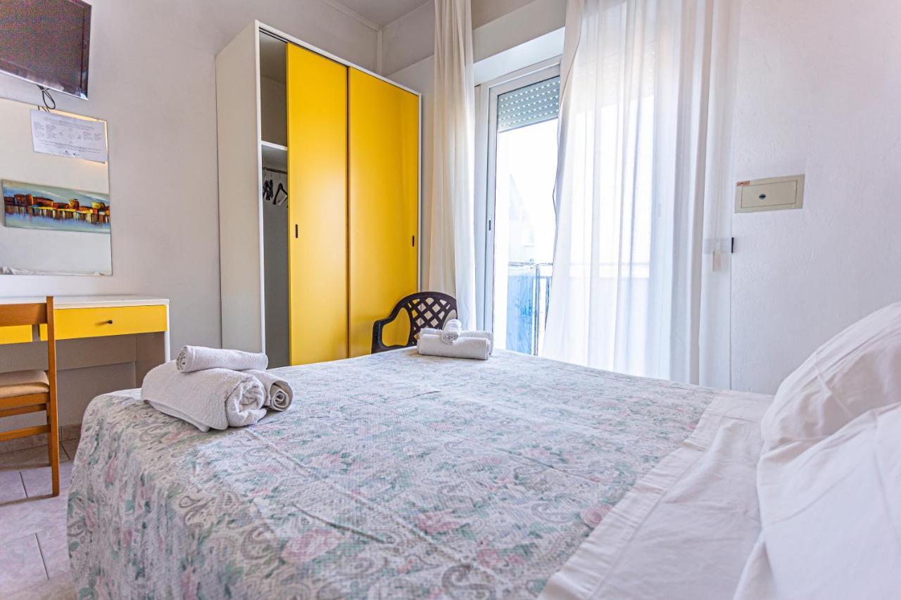 Double or Twin Room,1363731641:JPEG