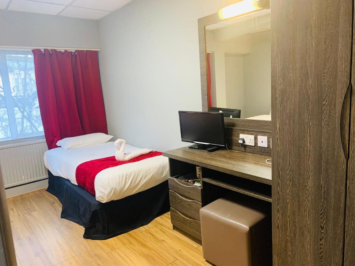 Single Room,1364957237:JPEG