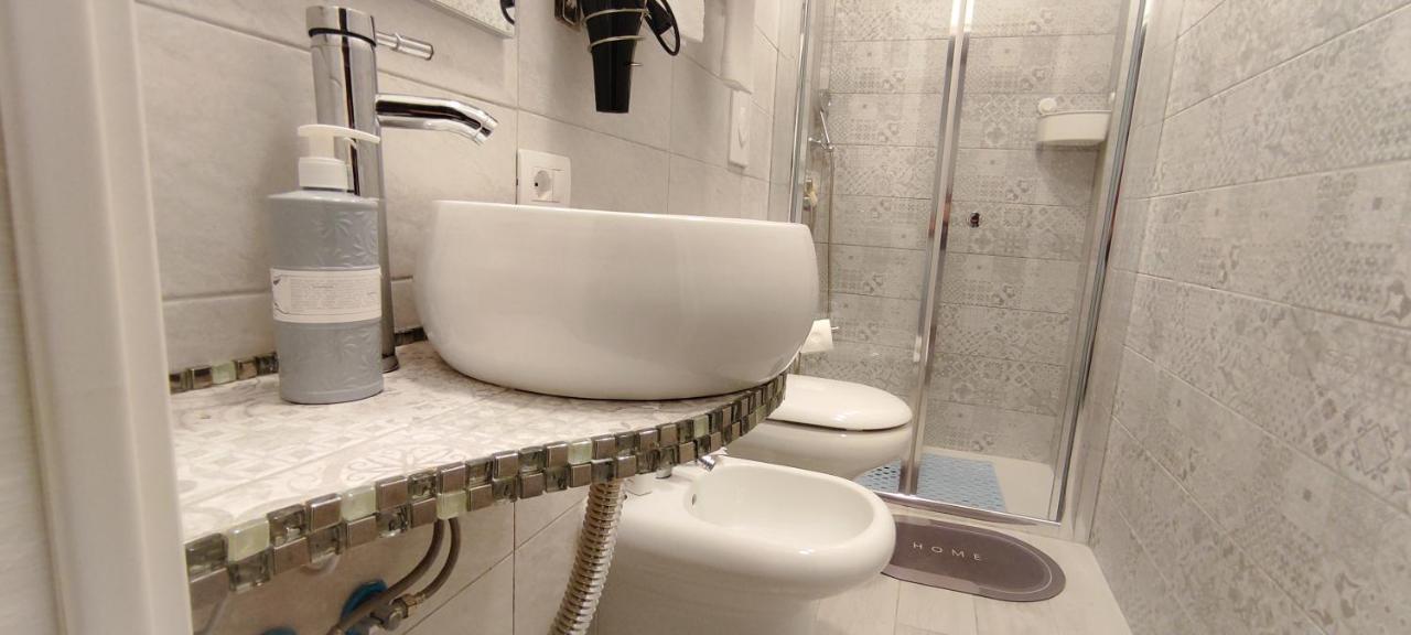 Camera Quadrupla