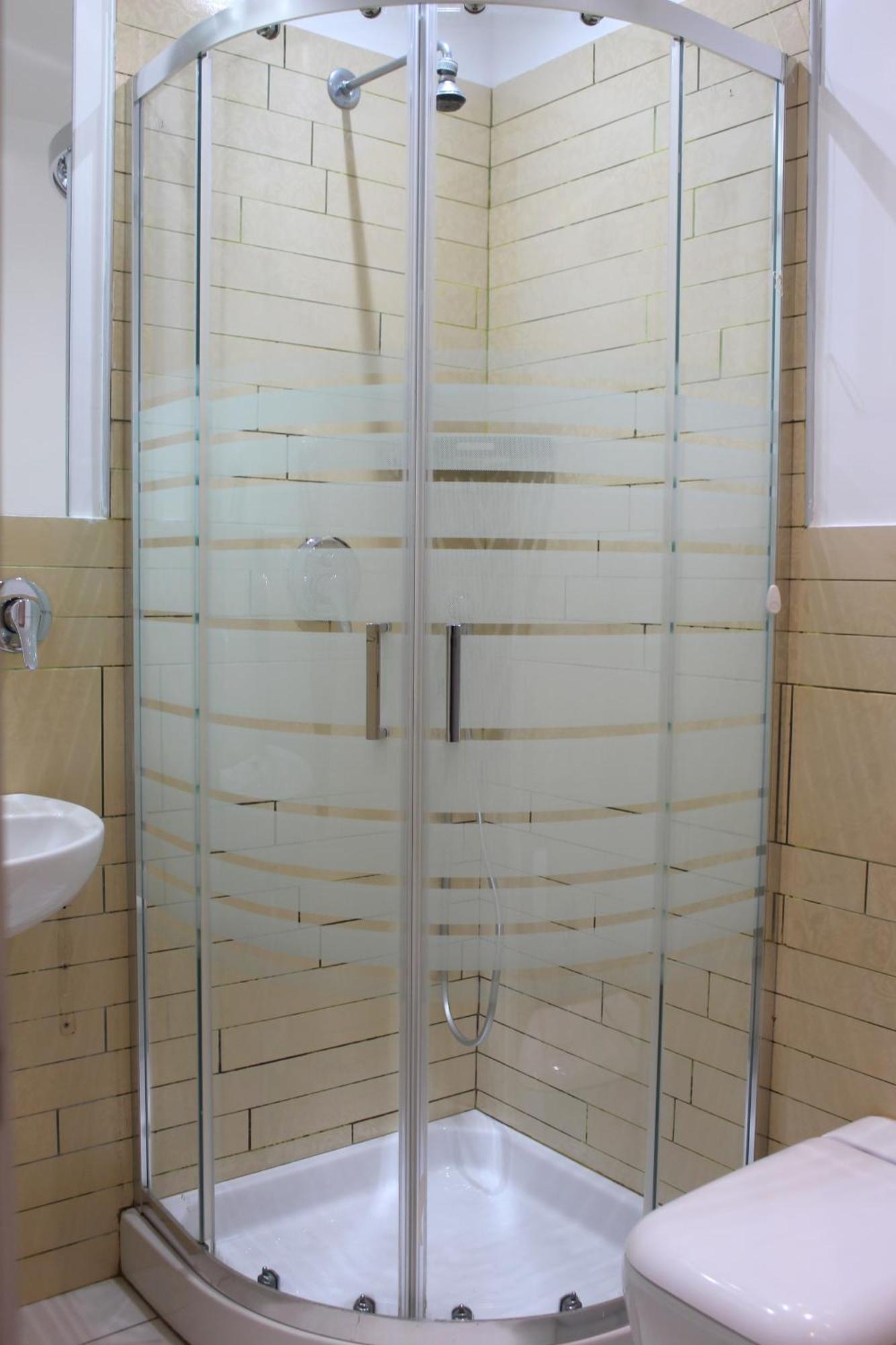 Triple Room Private Bathroom