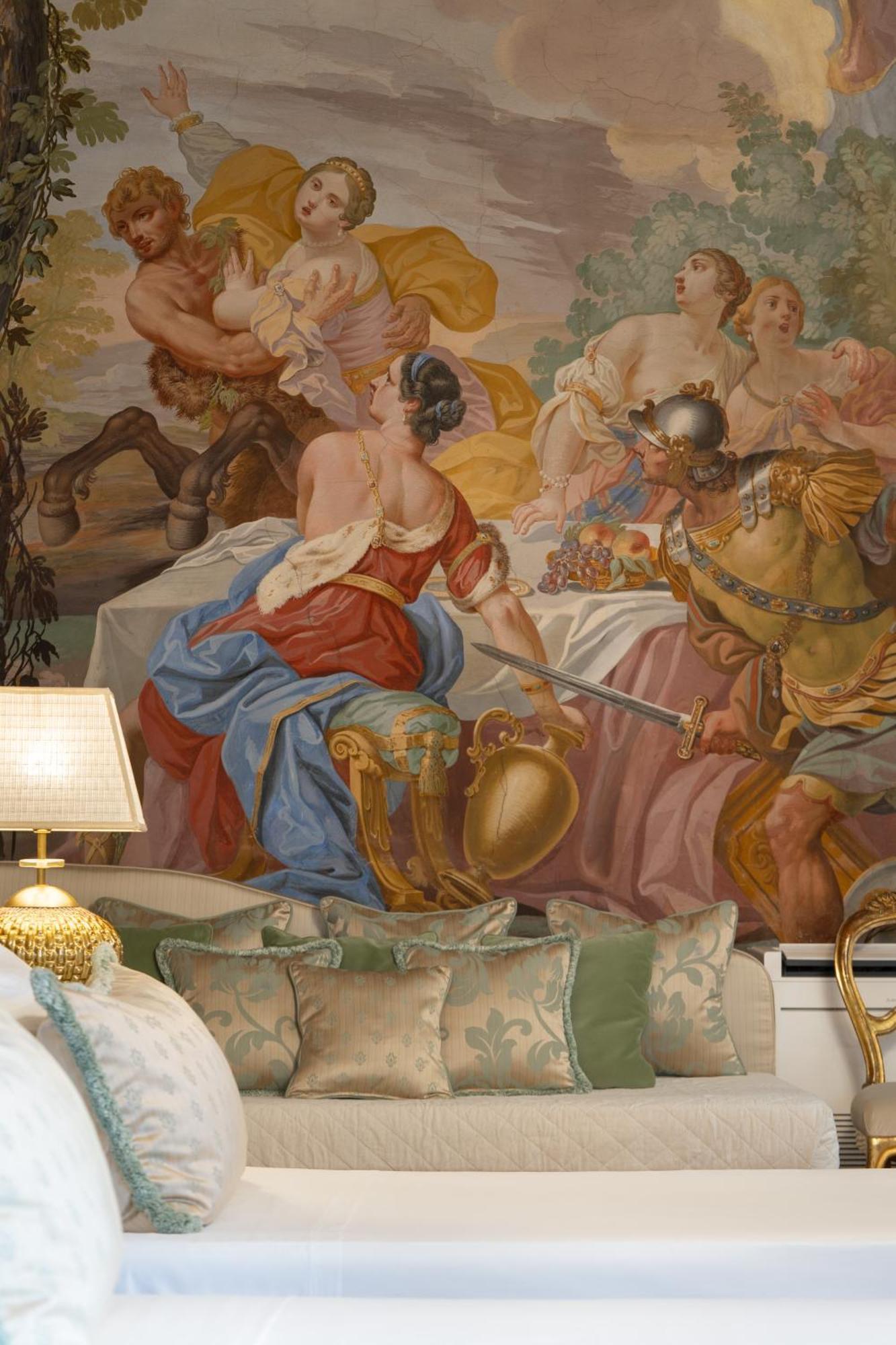 King Suite Whirlpool,1536400624:JPEG