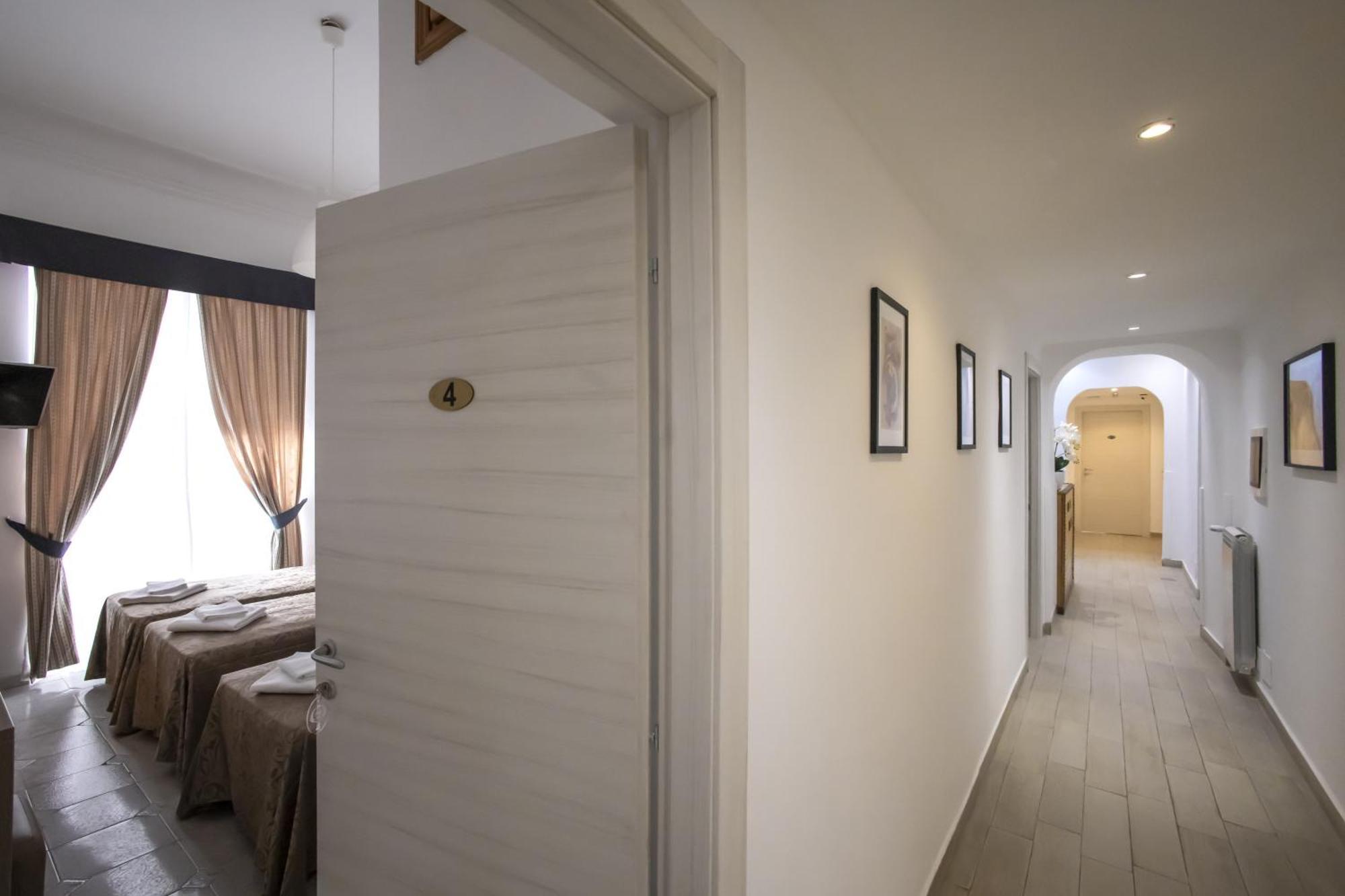 Triple Room Private Bathroom