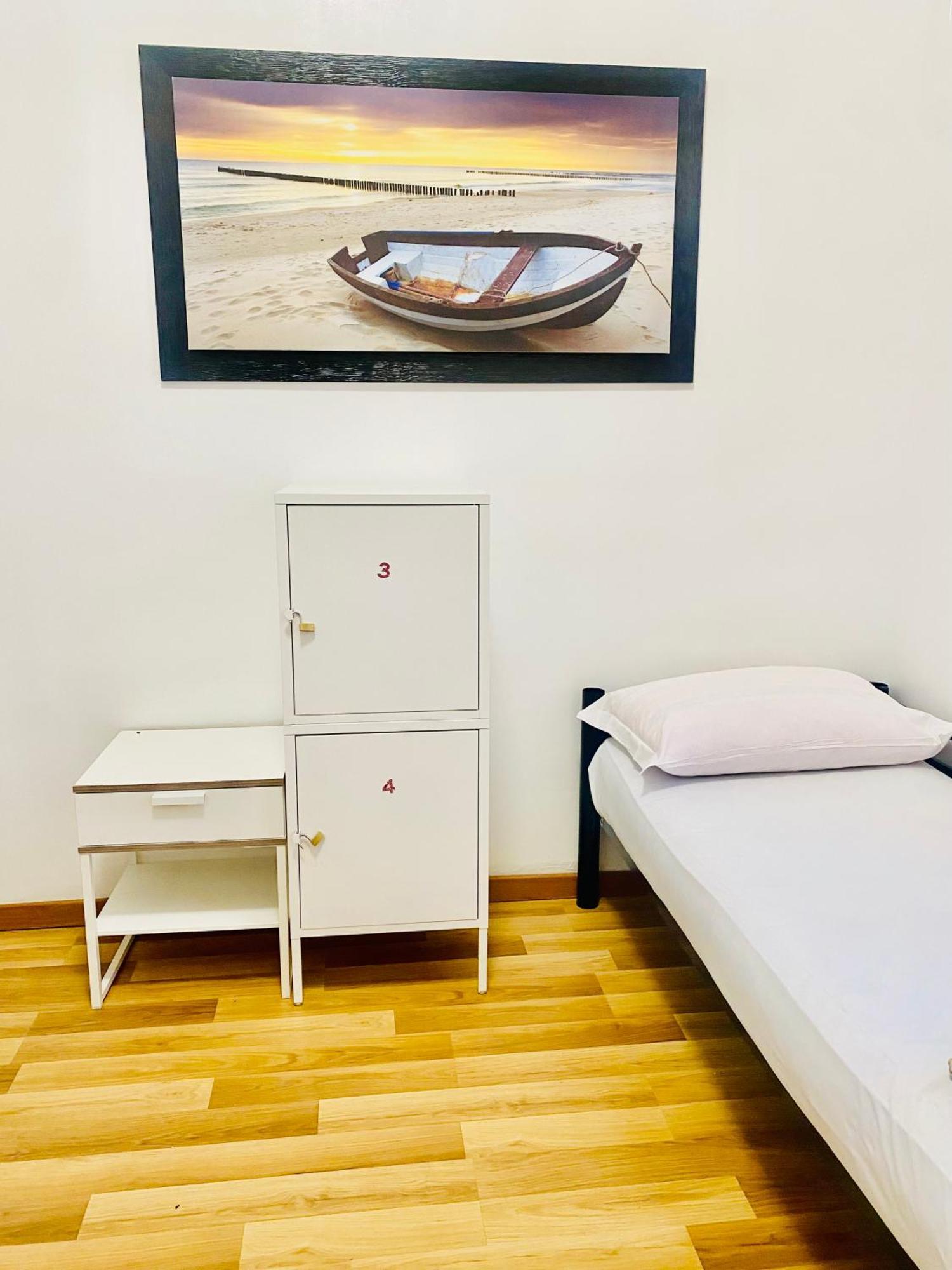 Bed 4-Bed Female Dormitory Room