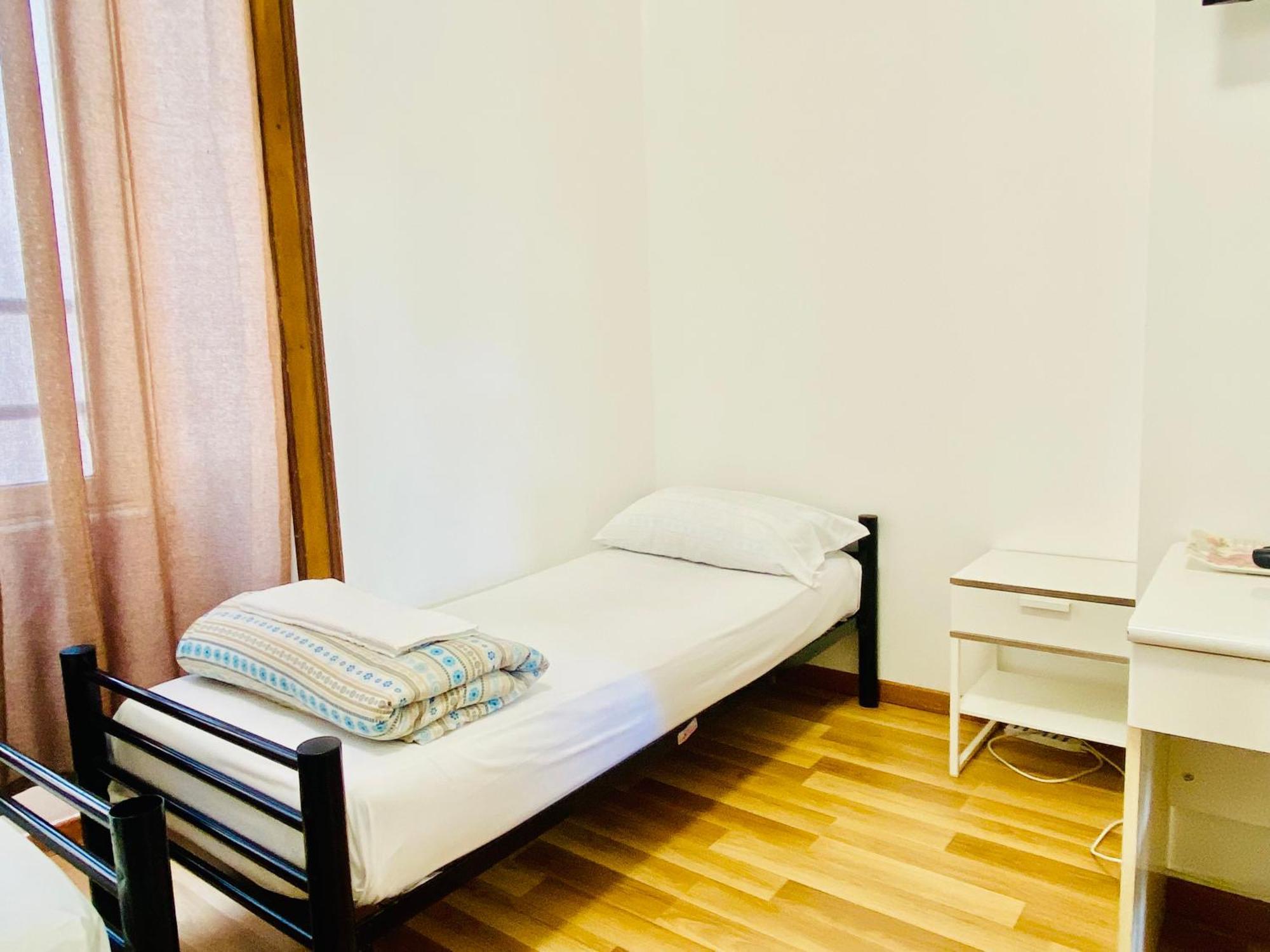 Bed 4-Bed Female Dormitory Room
