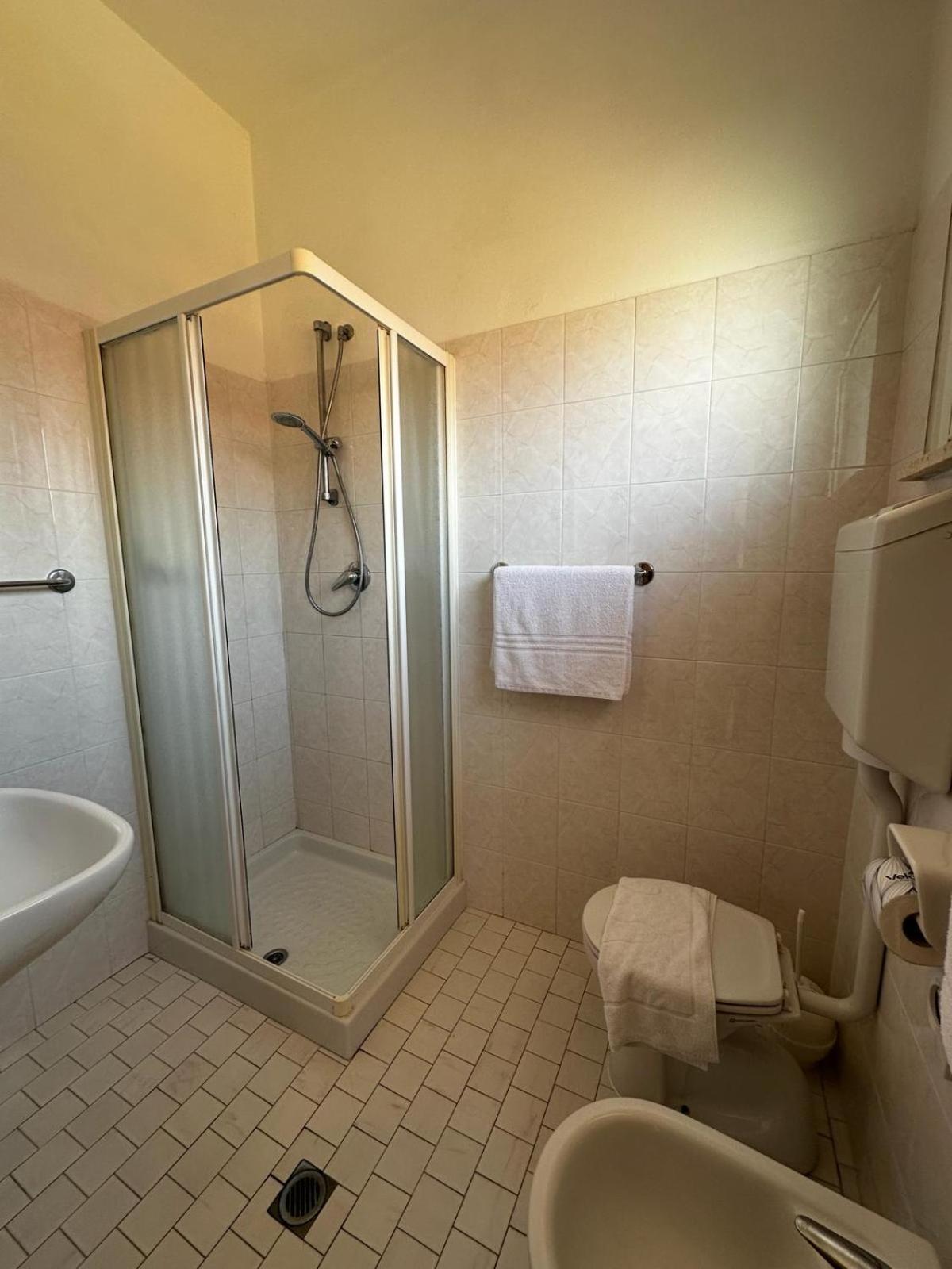 Single Room,1591620697:JPEG