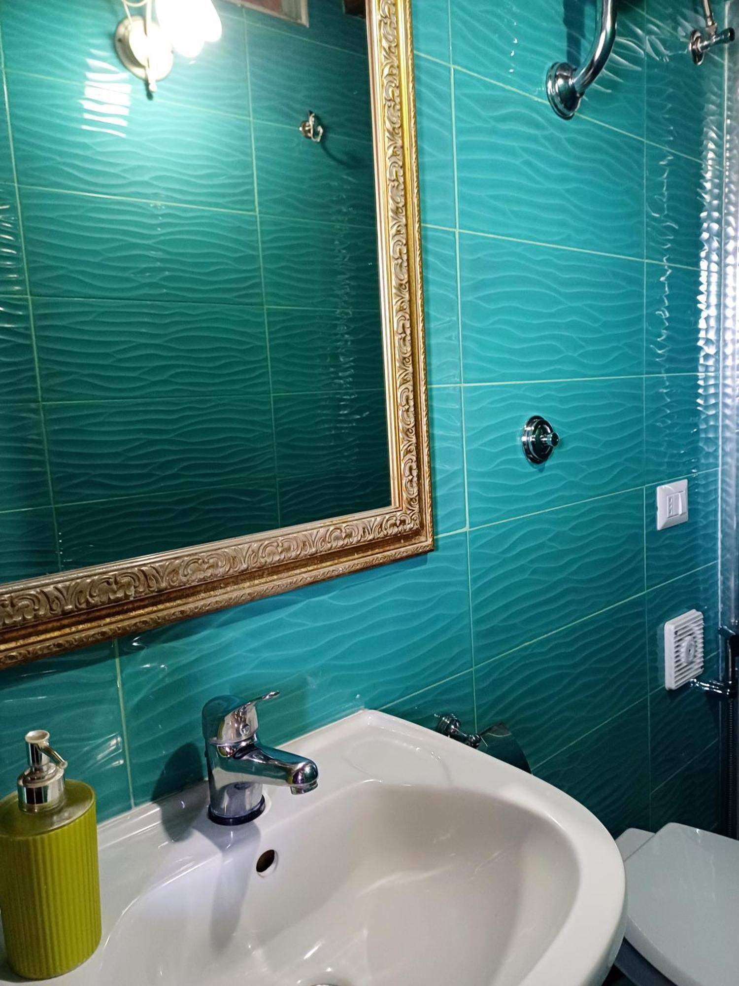Double Room Private Bathroom