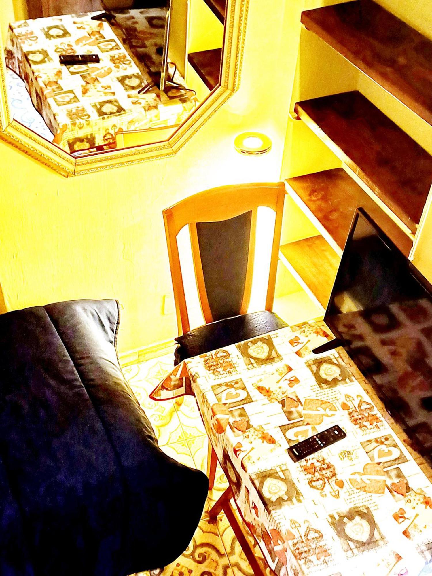 Twin Room Private Bathroom