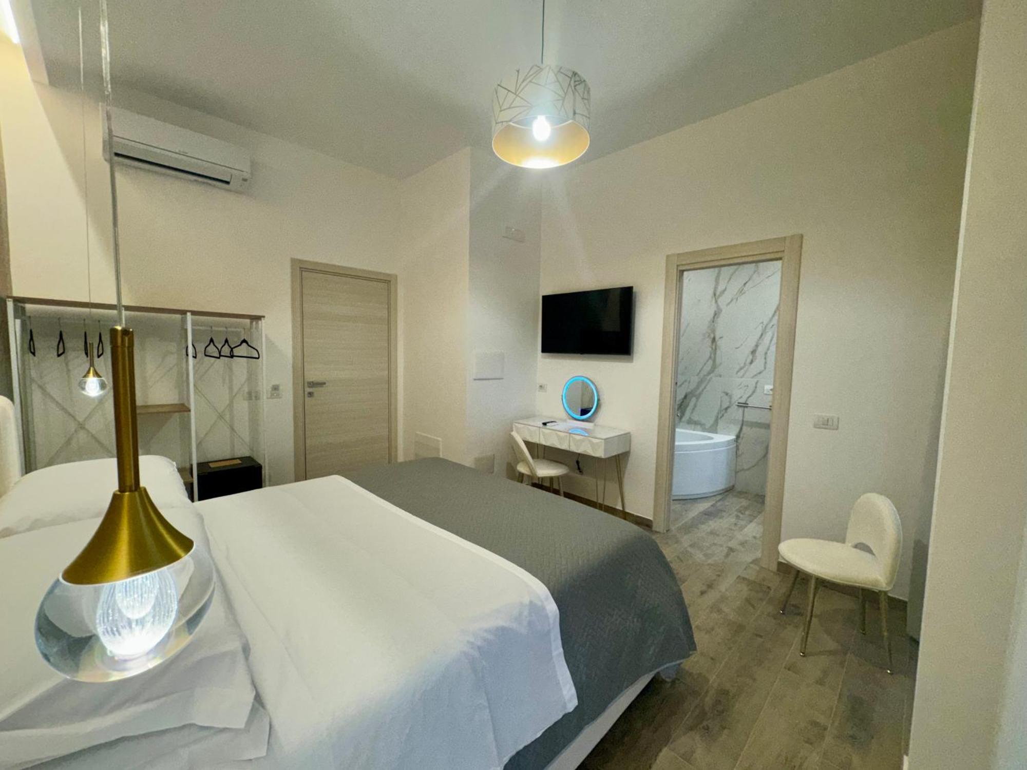 King Room Spa Bath