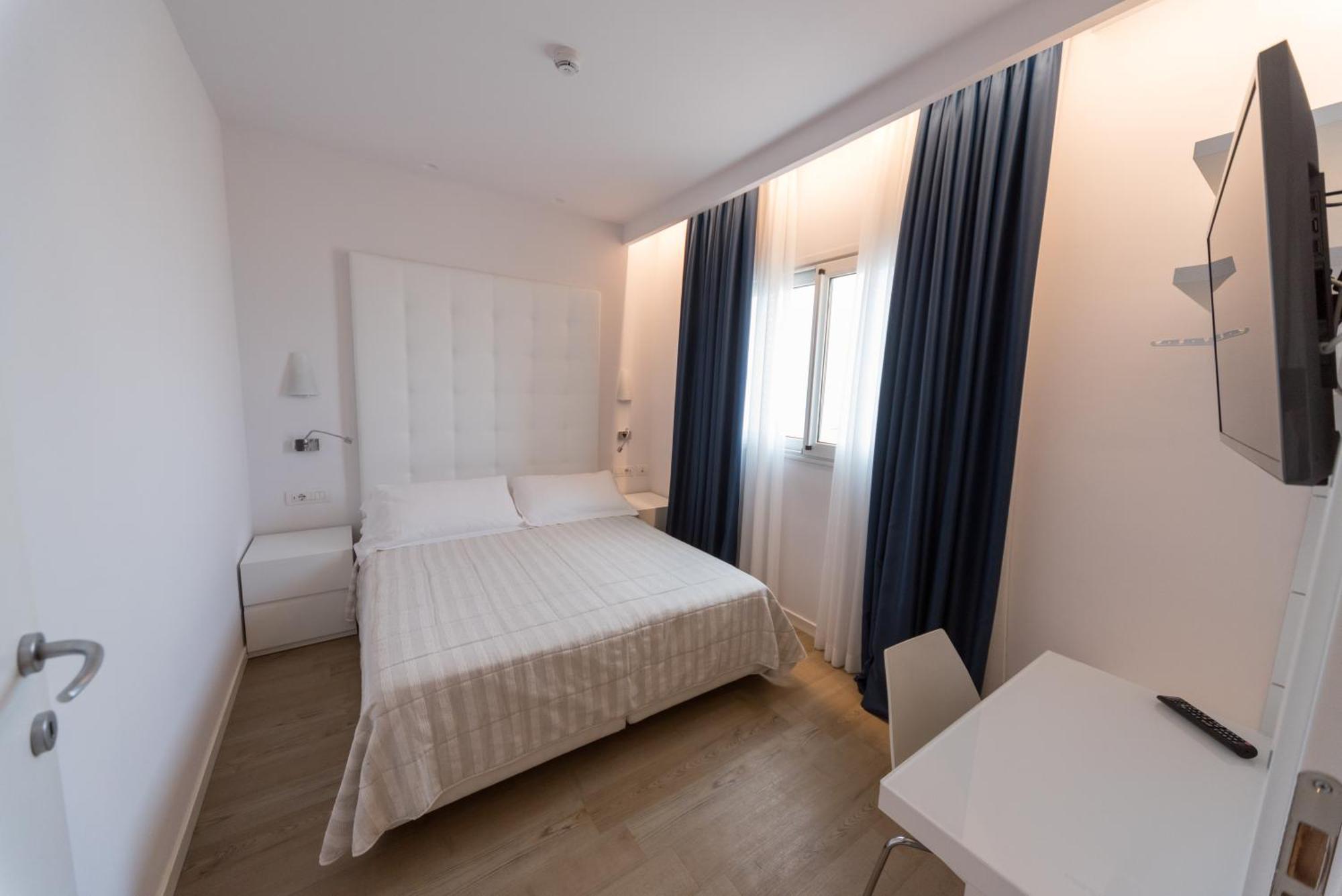Standard Double Room,1660281951:JPEG