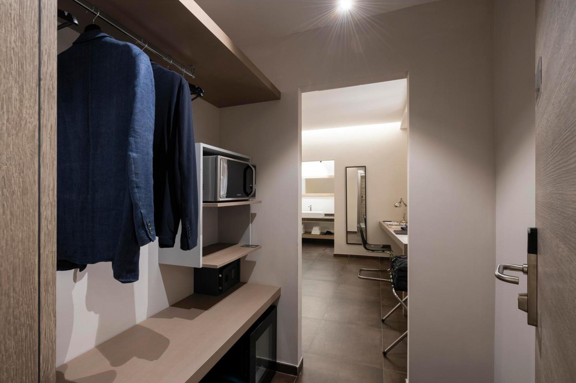 Superior Double Room,1597679667:JPEG