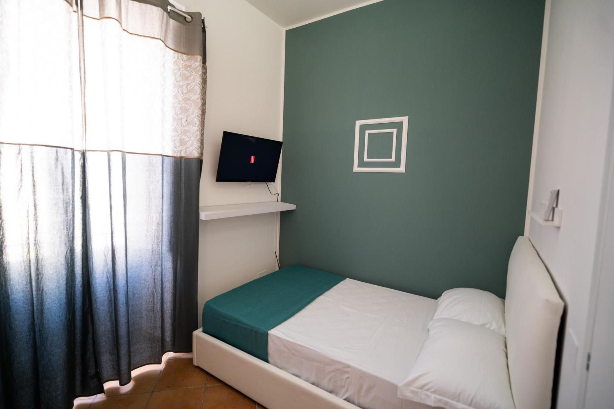 Double Room Private External Bathroom