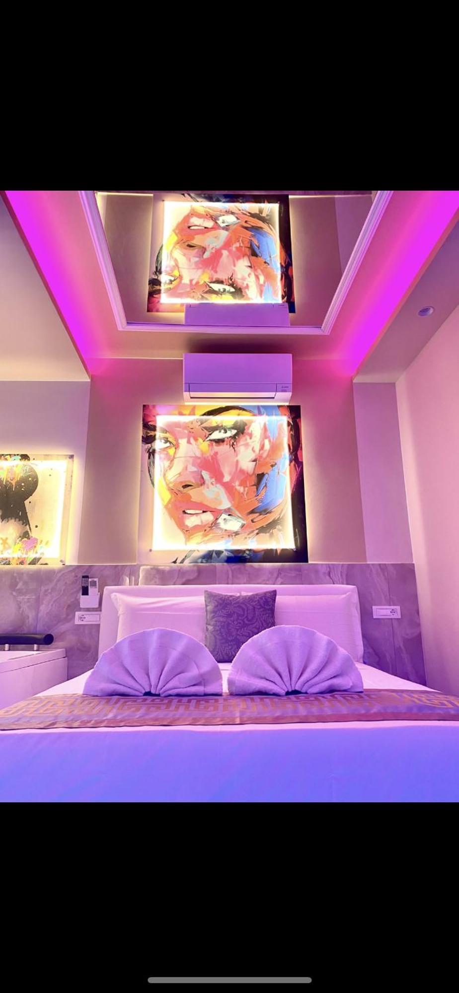 Junior Suite,1621480339:JPEG