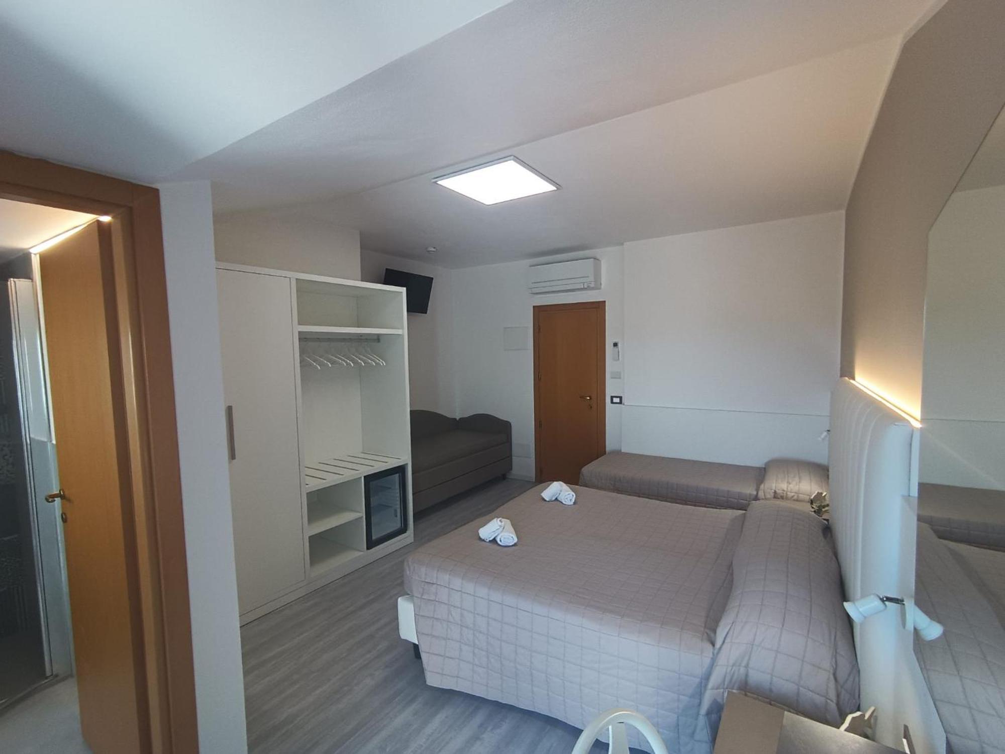 Superior Quadruple Room,1612978834:JPEG