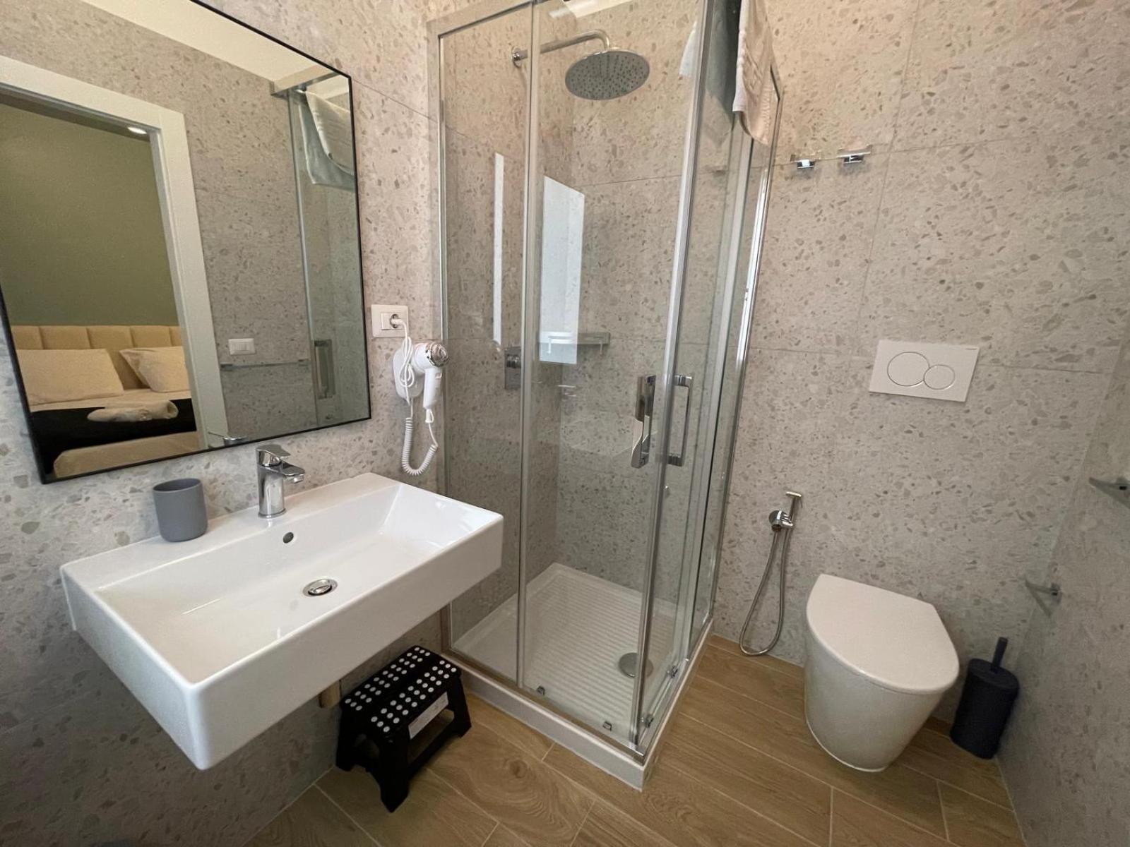 Camera Matrimoniale con Bagno Privato
