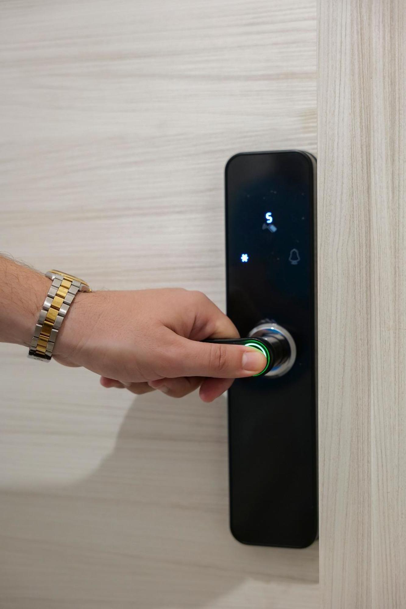 Camera Quadrupla Superior
