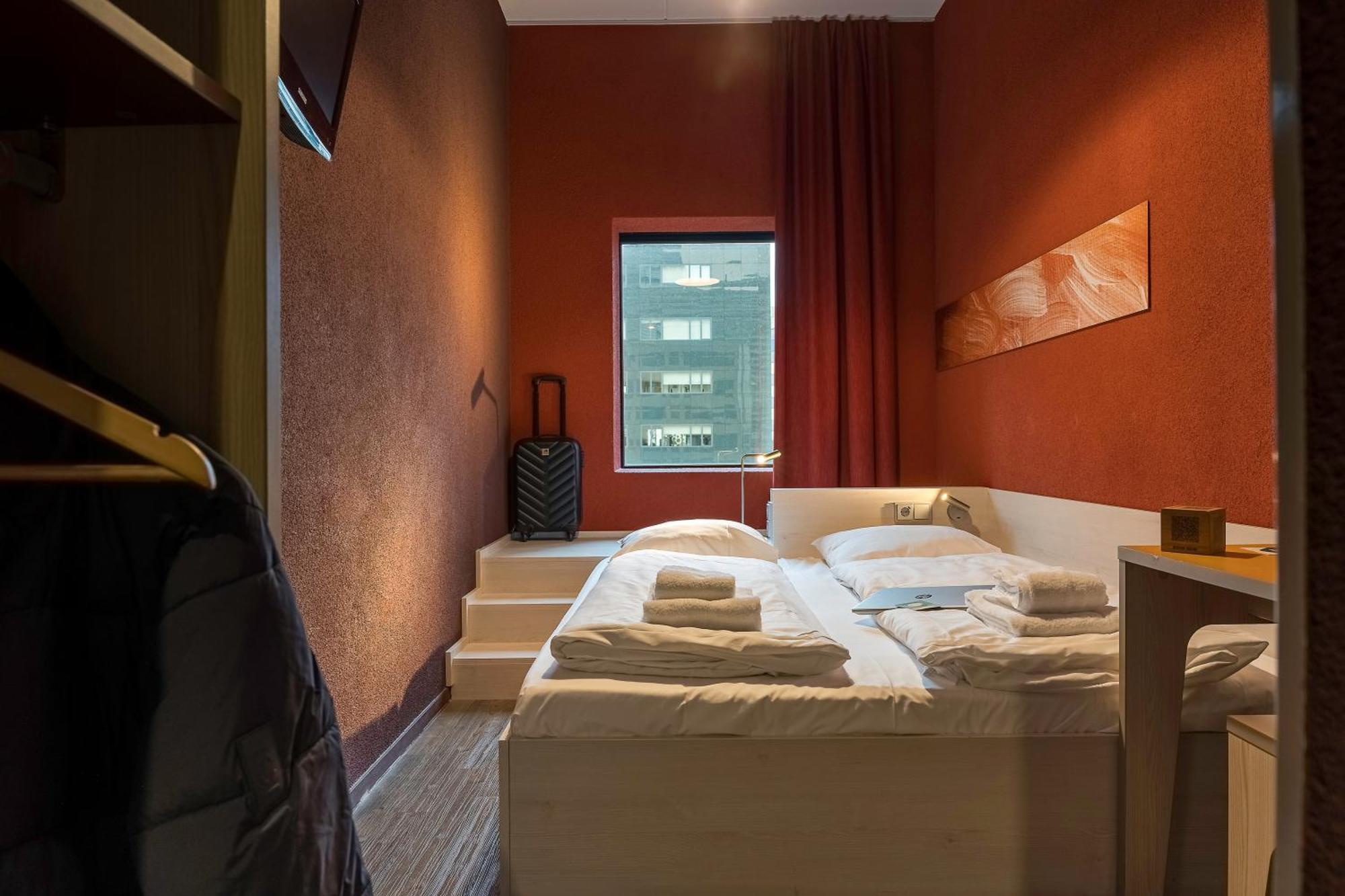 Double Room for Single Use,1622874403:JPEG