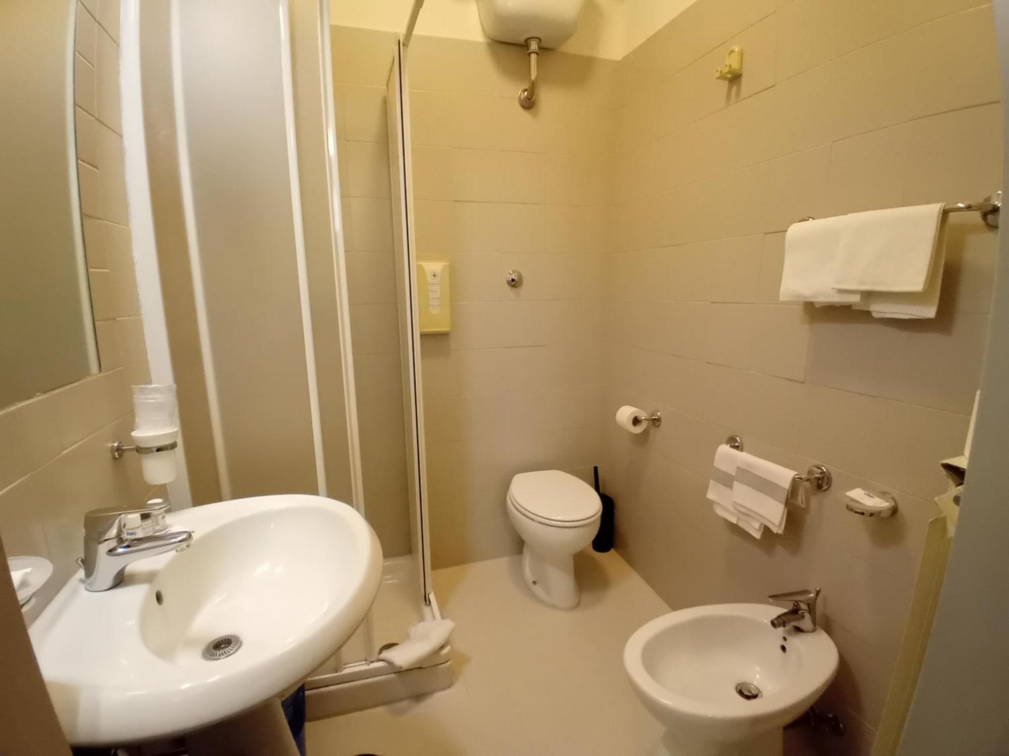 Camera Doppia con Letti Singoli