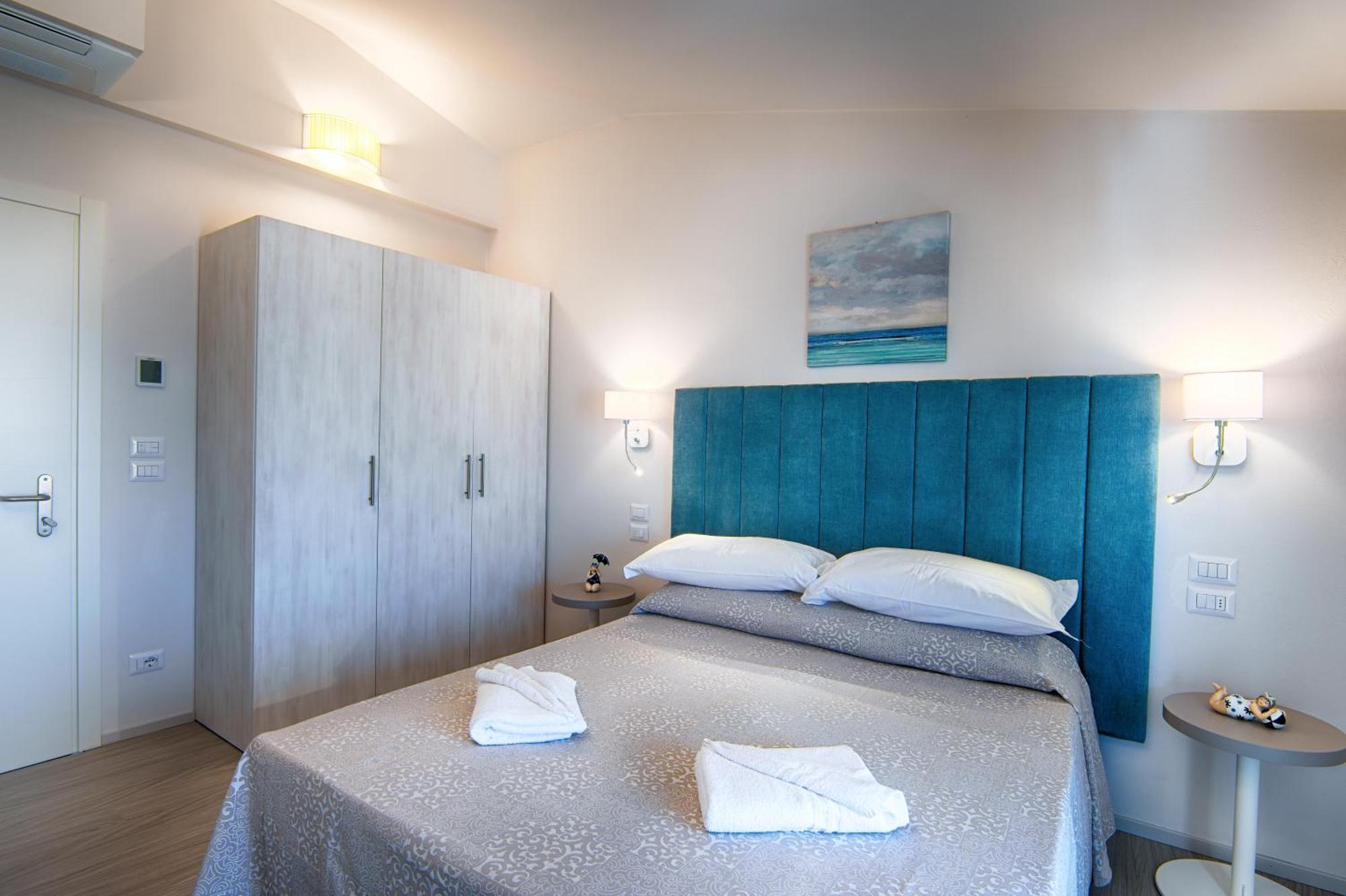 Deluxe Double or Twin Room,1649972313:JPEG