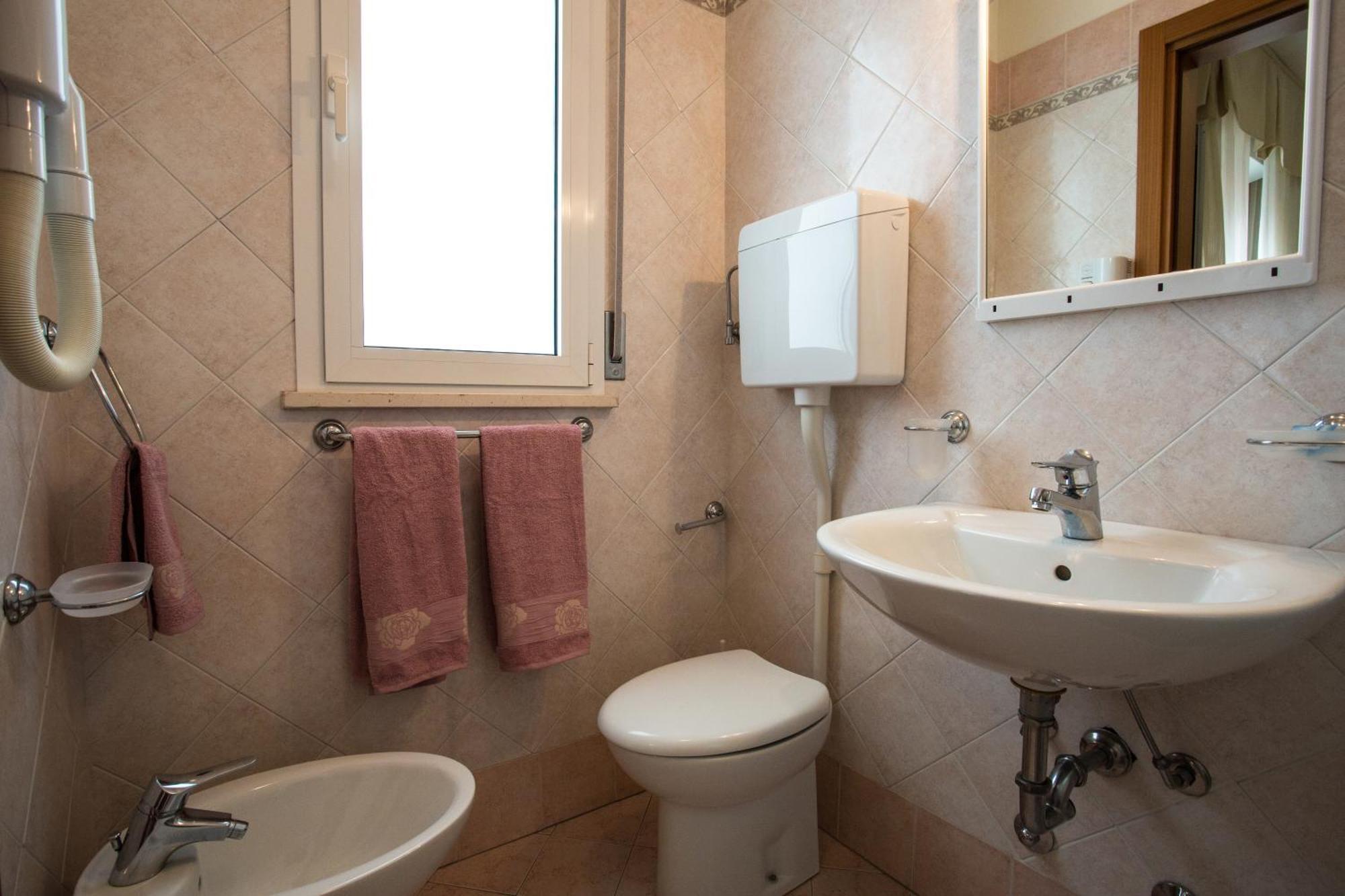 Standard Double Room,1649972455:JPEG