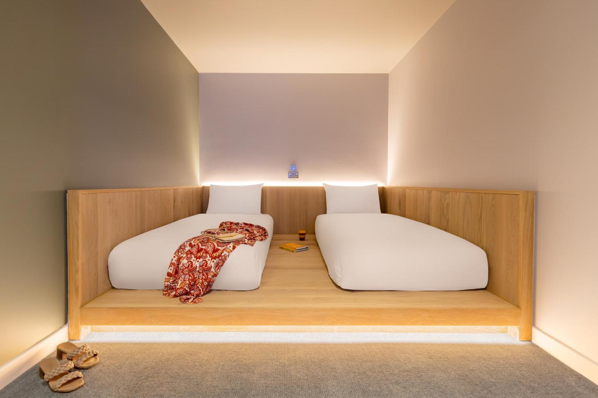 Cocoon 2 - Due Letti Singoli