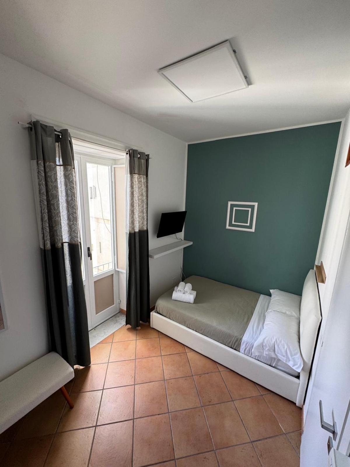 Double Room Private External Bathroom