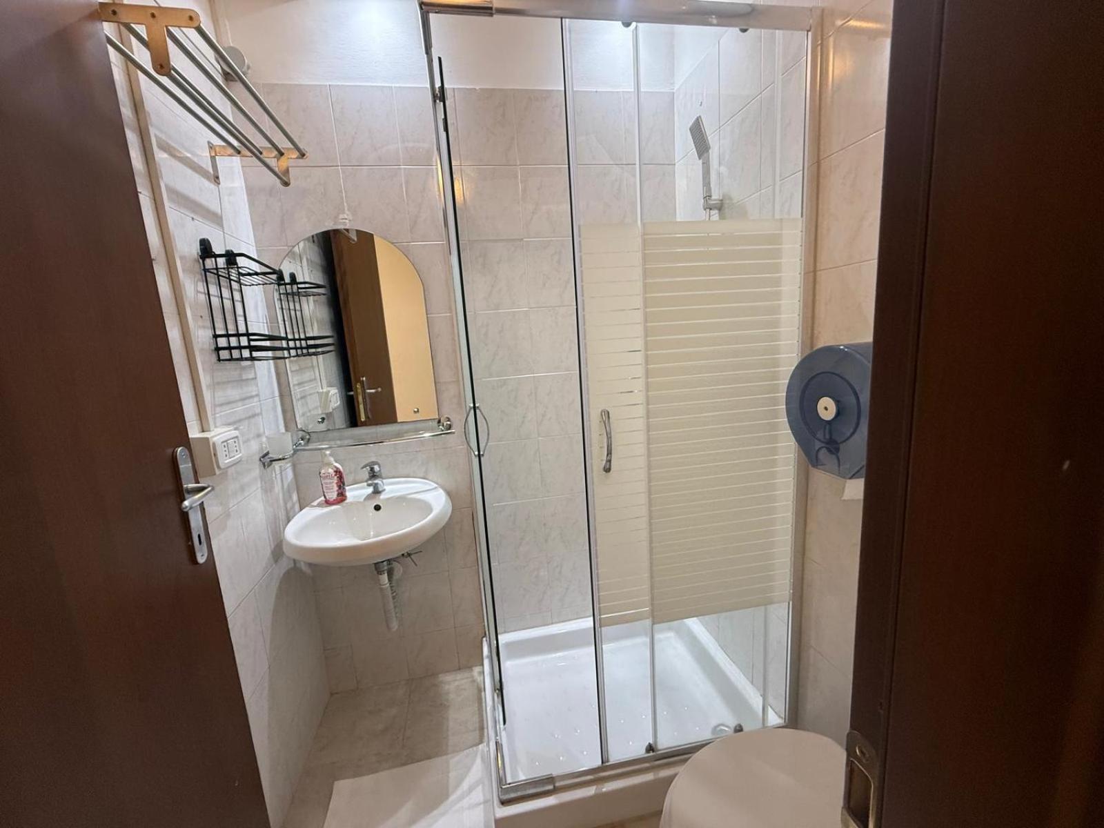 Camera Matrimoniale con Bagno Privato