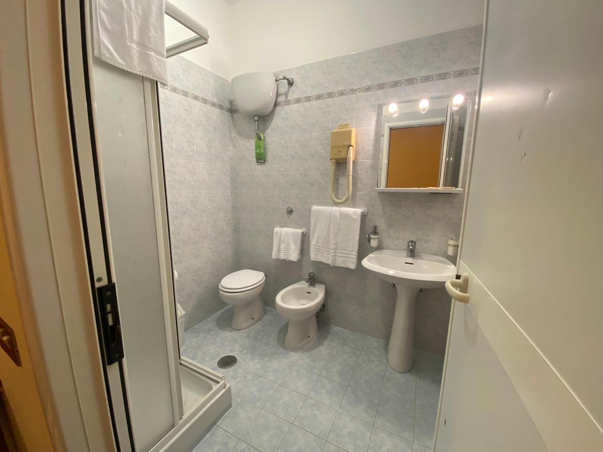 Classic Triple Room,1658681795:JPEG