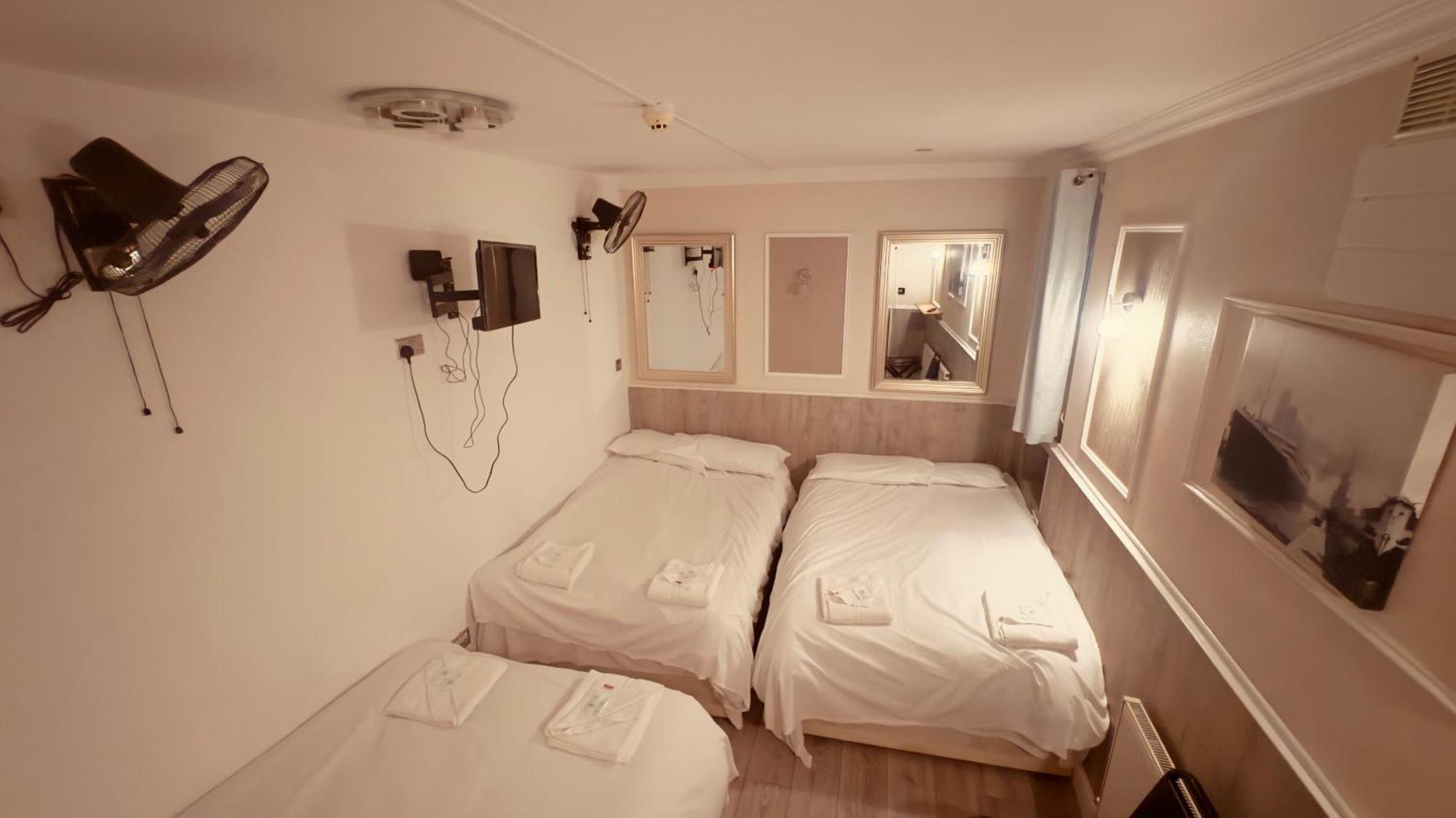 Camera Familiare