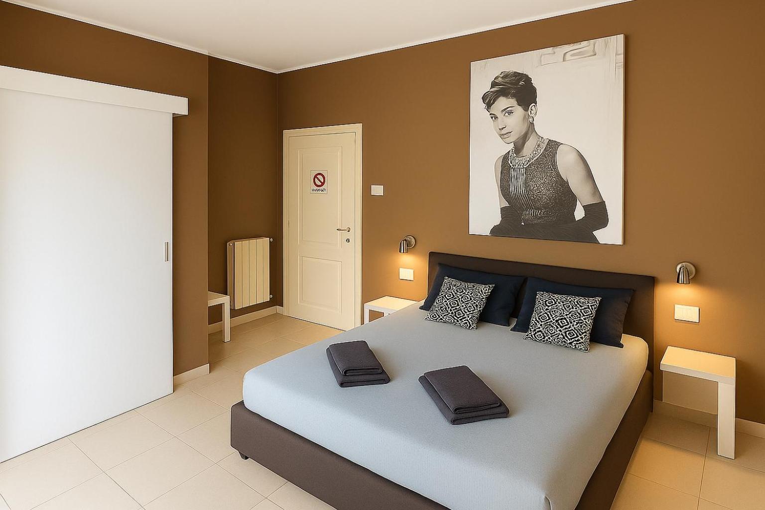 Deluxe Queen Room