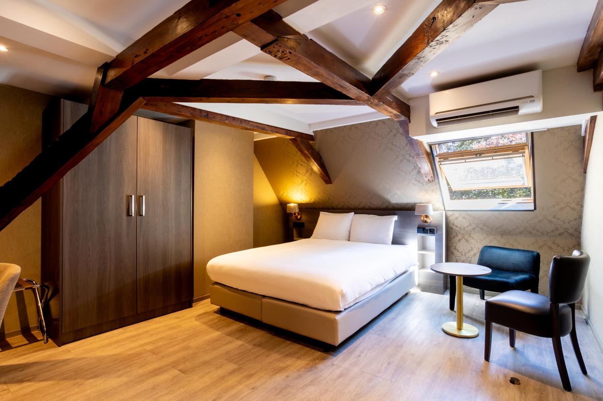 Deluxe Double Room,1681752554:JPEG