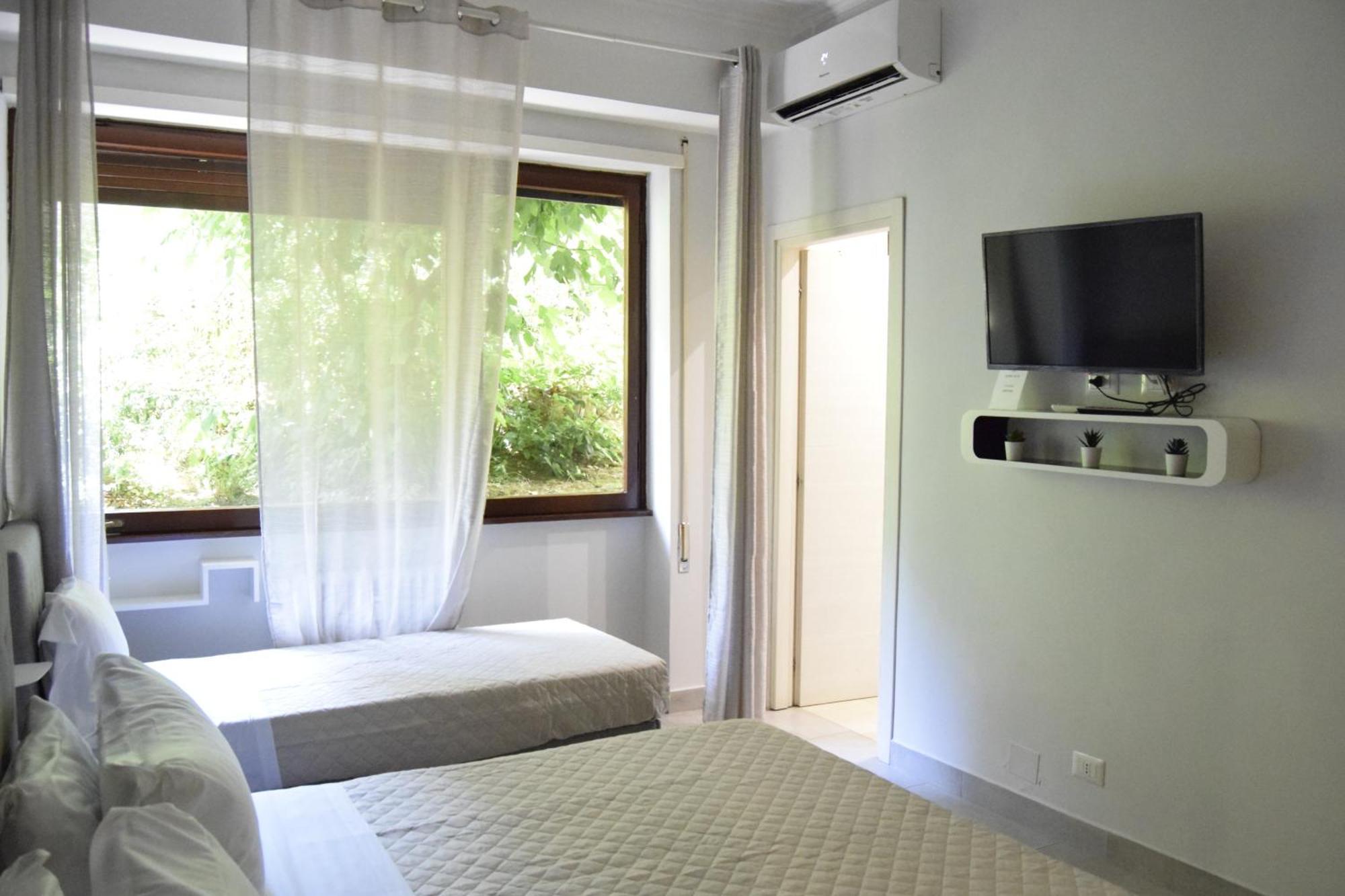 Triple Room with View,1682989831:JPEG