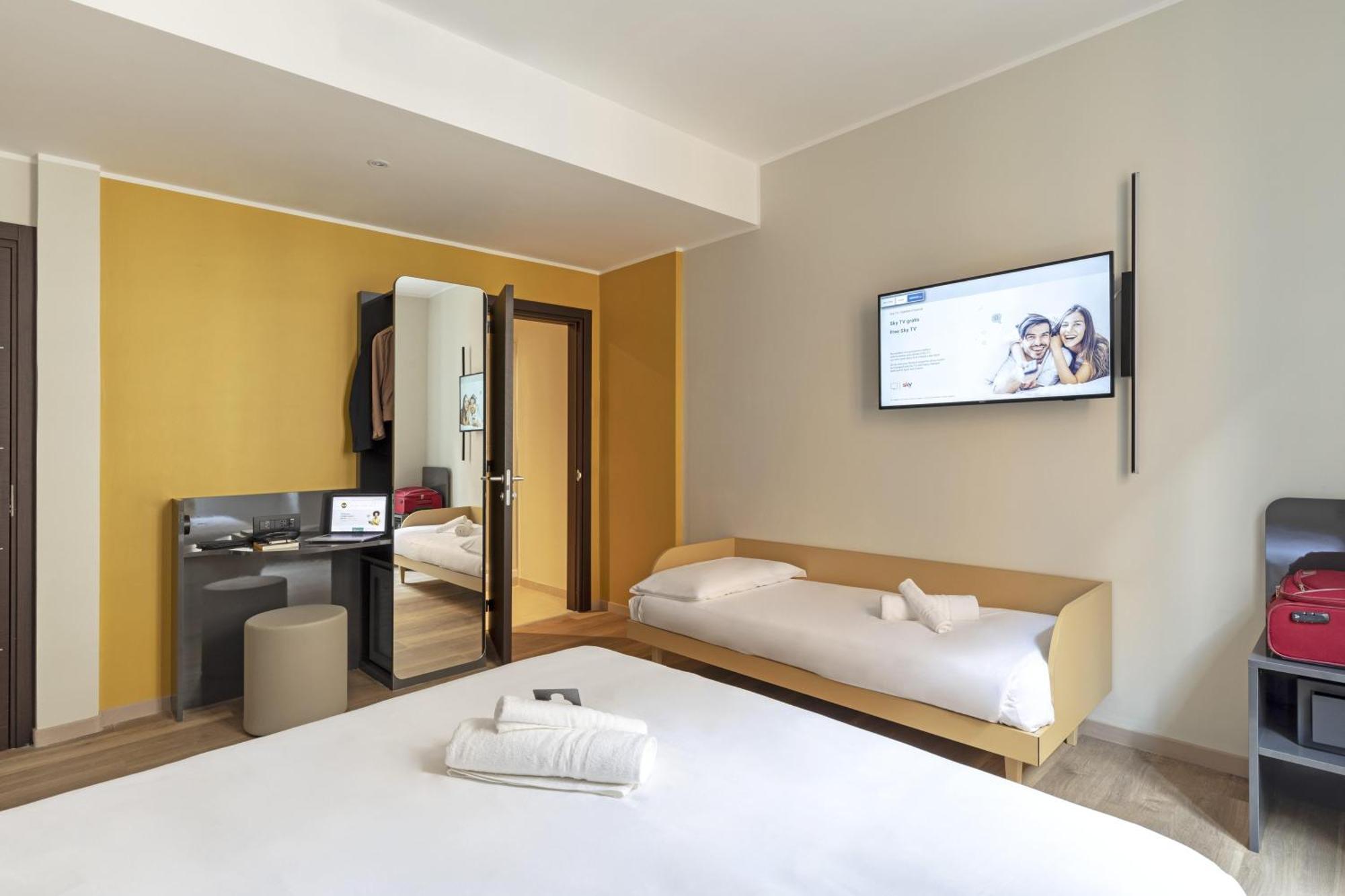 Triple Room,1739624996:JPEG