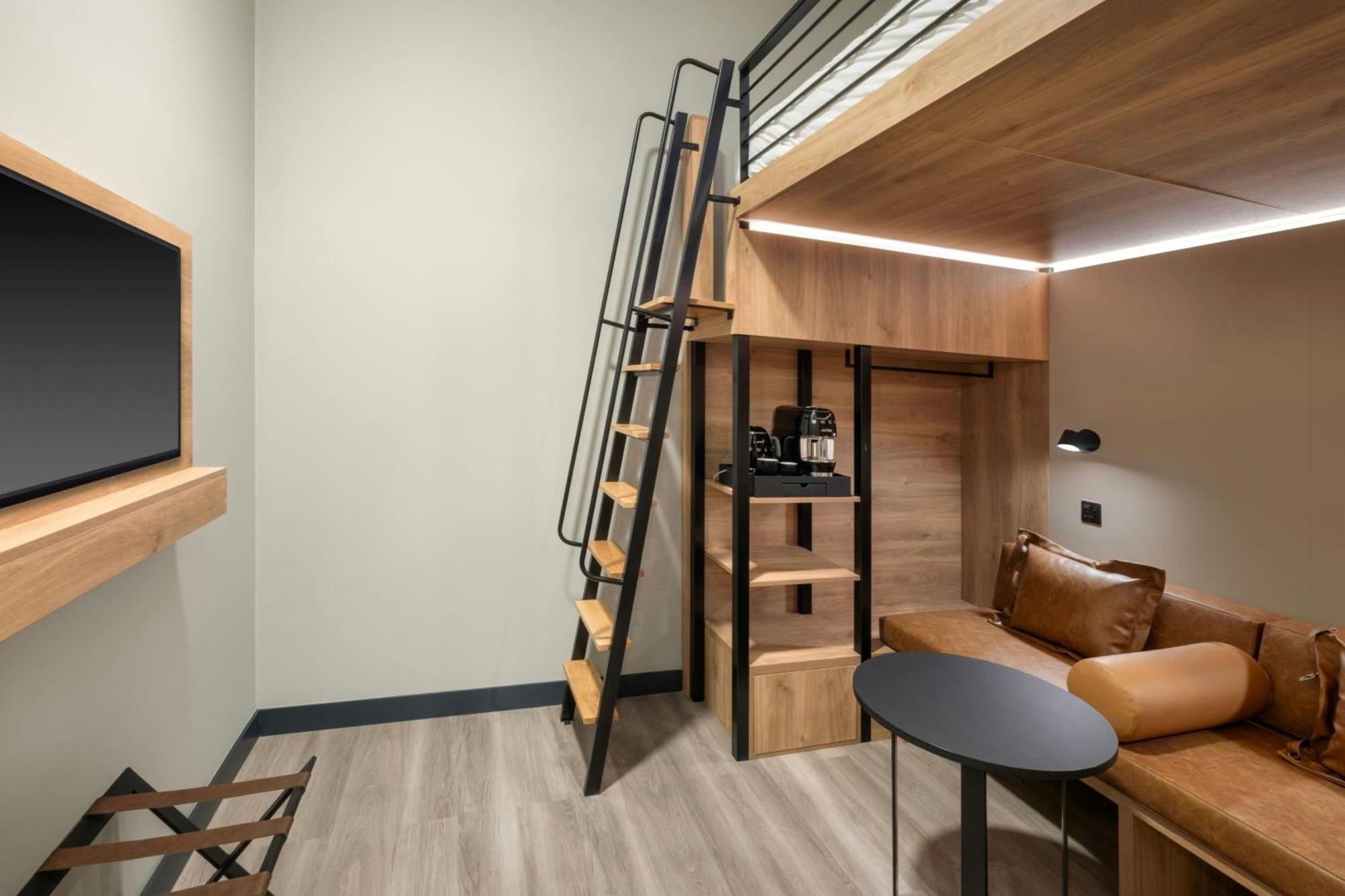 Moxy Loft,1740690603:JPEG