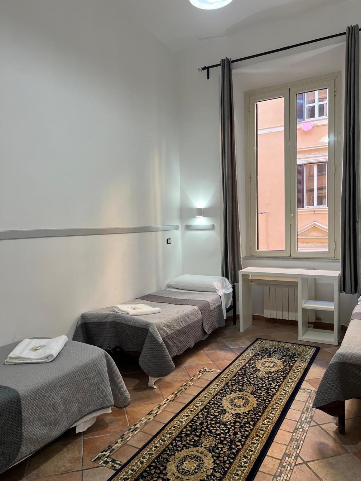 Triple Room Outside Private Bathroom,1743125858:JPEG